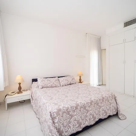 Scoglietto 50 Aparthotel