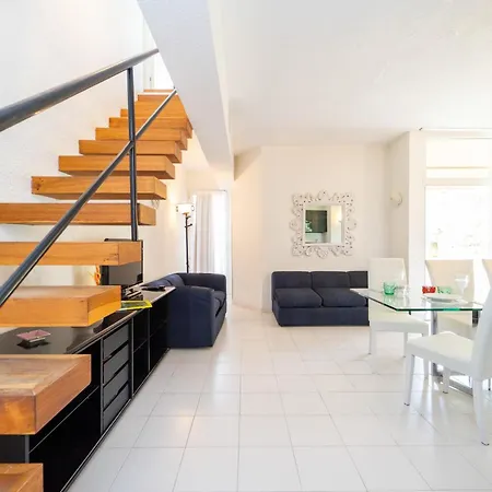 Apart-hotel Scoglietto 50 *