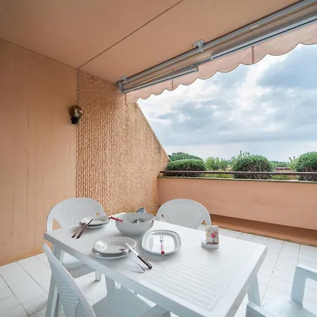 Apart-hotel Scoglietto 50 *