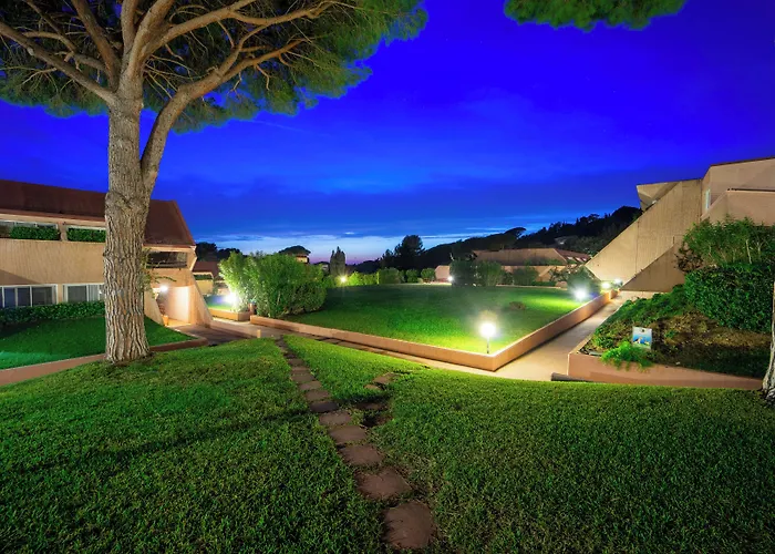 Scoglietto 50 Aparthotel 4*